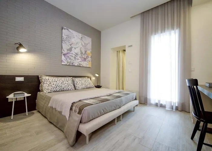 Le Stanze - Di Fianco Casa Di Cura Montanari 4*