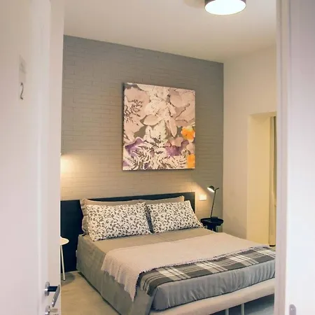 Le Stanze - Di Fianco Casa Di Cura Montanari Affittacamere 4*